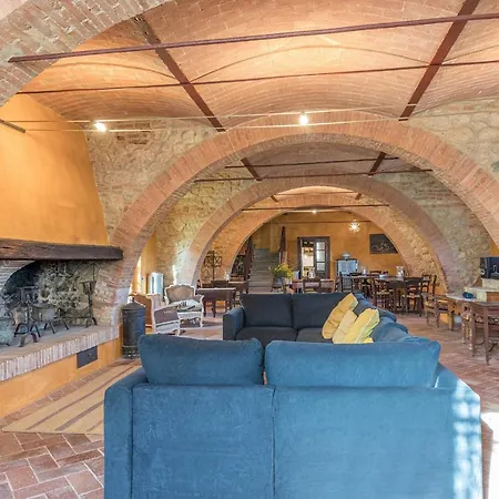 Villa Podere Pratovecchio 14&2, Emma Montefollonico