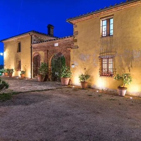 Podere Pratovecchio 14&2, Emma Villa Montefollonico
