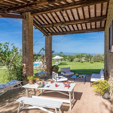 Podere Pratovecchio 14&2, Emma Montefollonico