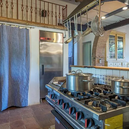 Podere Pratovecchio 14&2, Emma *